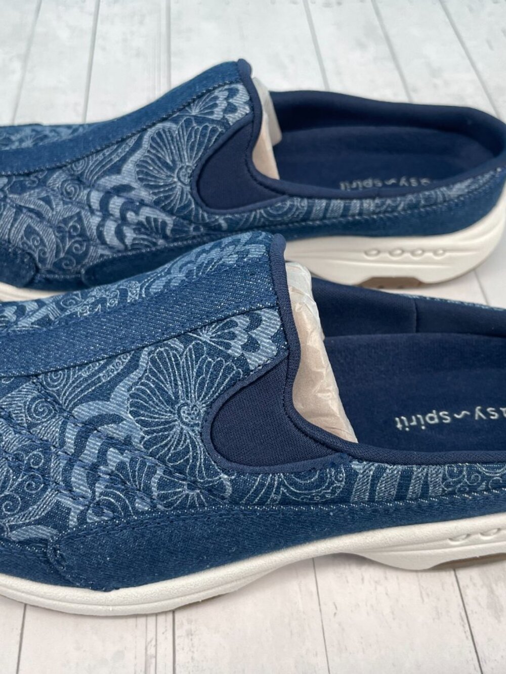 NWT Easy Spirit Traveltime 737 Women's Clog Shoes Easy On Easy Off - Picture 3 of 10
